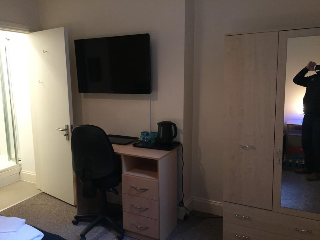 Pier 61 Guest Accommodation Hastings Bagian luar foto