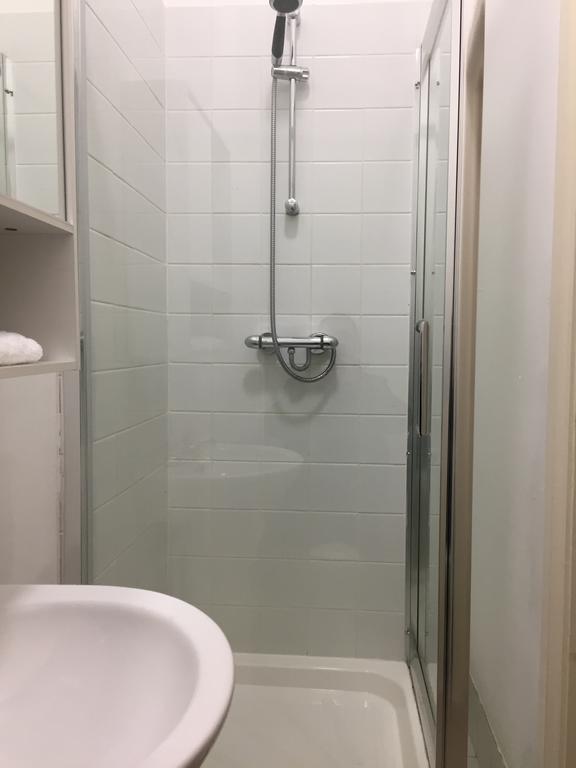 Pier 61 Guest Accommodation Hastings Bagian luar foto