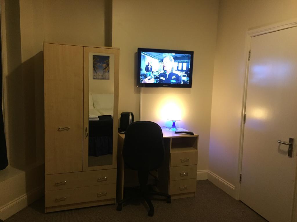 Pier 61 Guest Accommodation Hastings Bagian luar foto