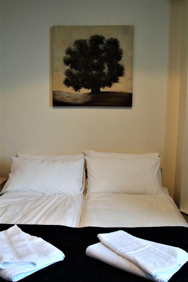 Pier 61 Guest Accommodation Hastings Bagian luar foto
