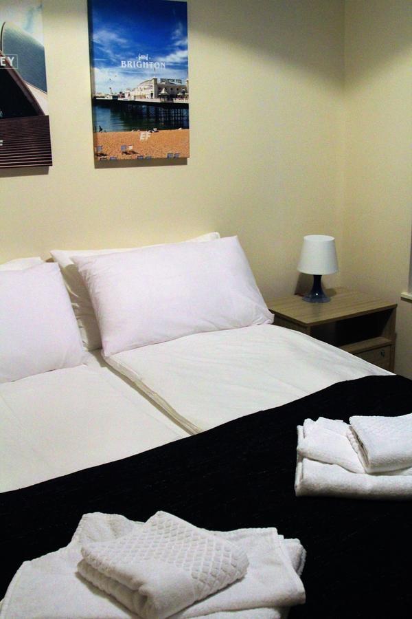 Pier 61 Guest Accommodation Hastings Bagian luar foto