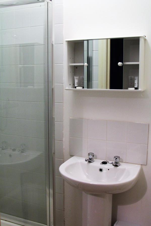 Pier 61 Guest Accommodation Hastings Bagian luar foto